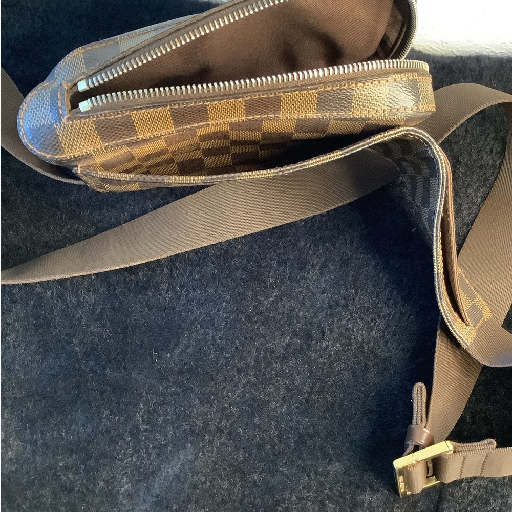 Louis Vuitton bag - Picture 8 of 13